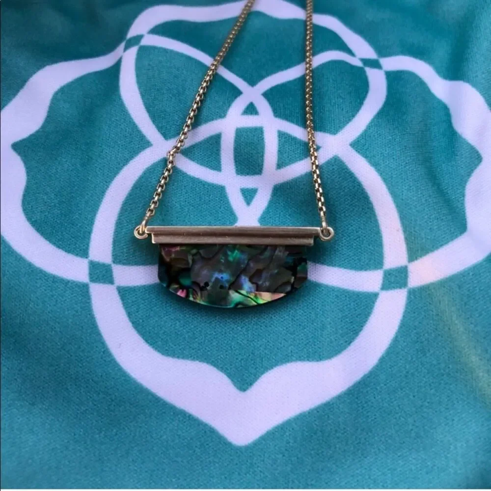 NWOT Kendra Scott Dean Necklace in Abalone Shell $ 65.00